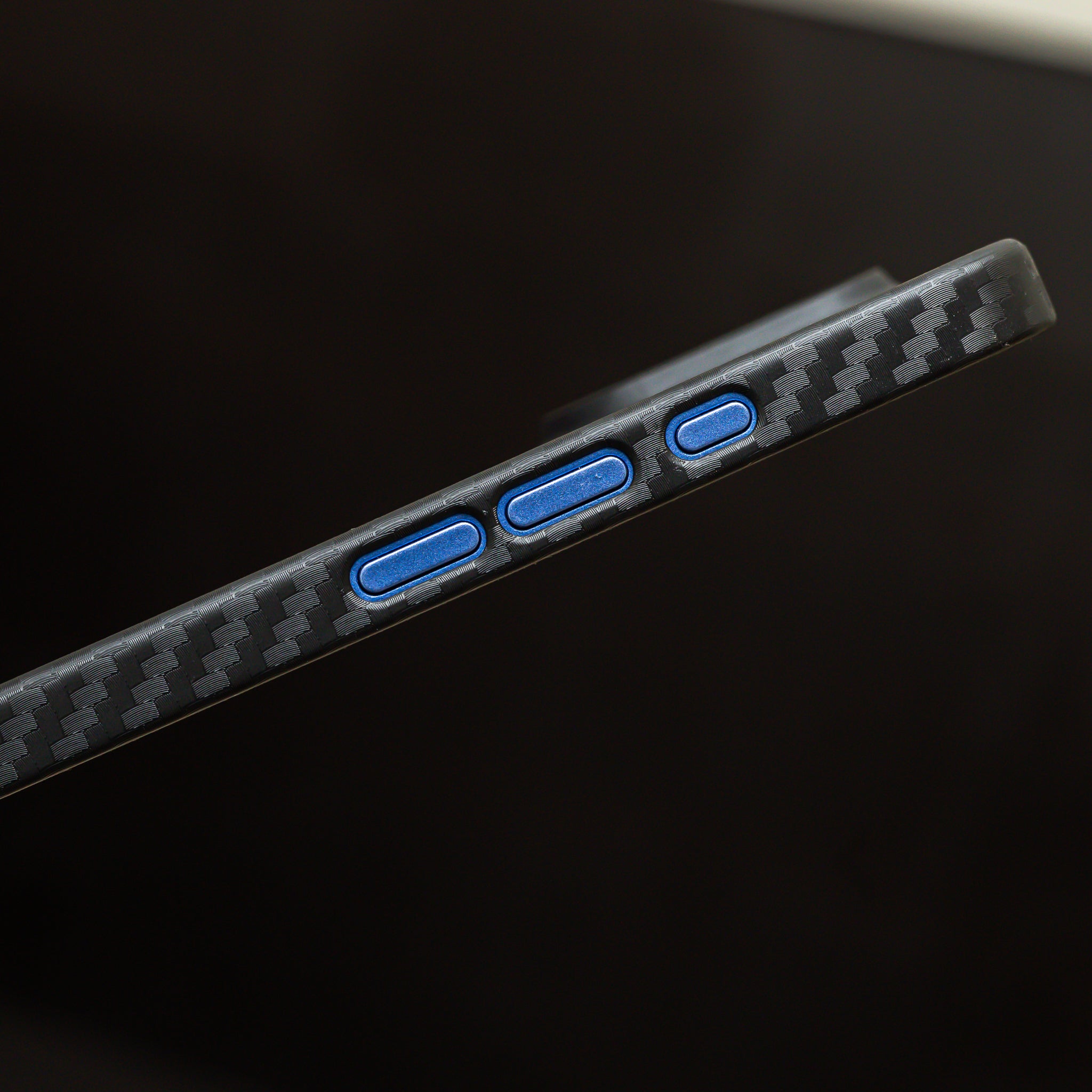 Carbon Texture Elite Case