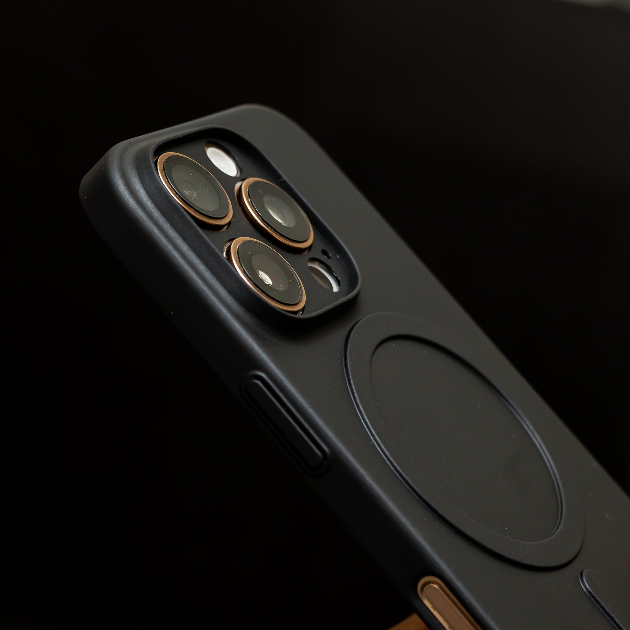 Dark Black Magsafe Thin Case