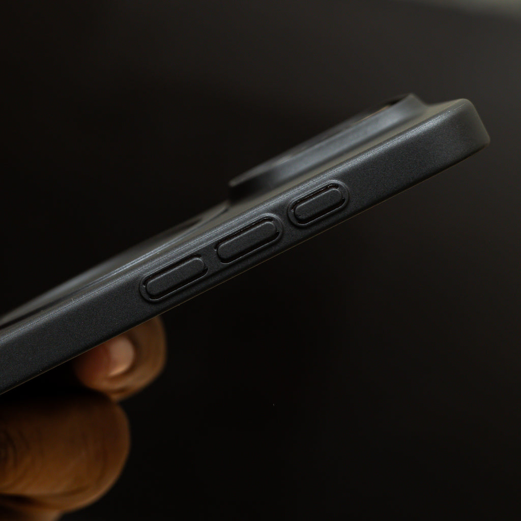 Dark Black Magsafe Thin Case